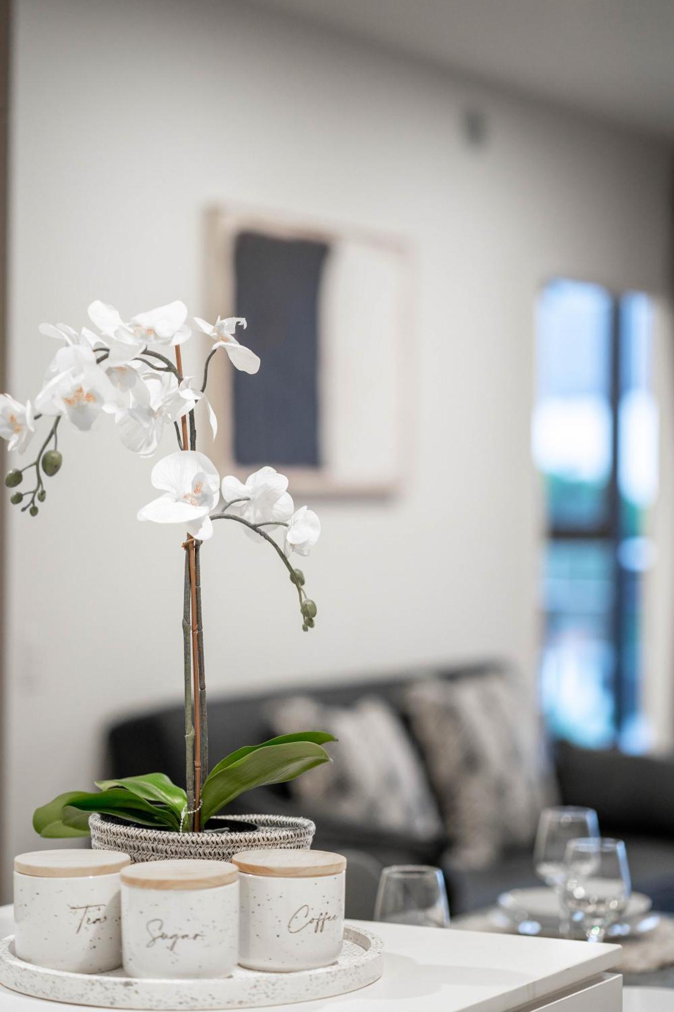 Urban Elegance 2b2b W Parking, Pool South Brisbane