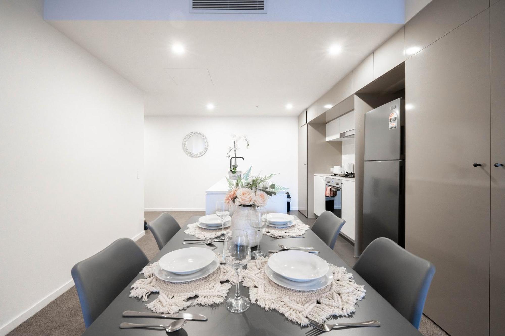 Urban Elegance 2b2b W Parking, Pool South
